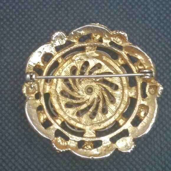 Etruscan Medallion Brooch Pin Vintage Napoleon Coin Round Open Work Filigree - Picture 3 of 10